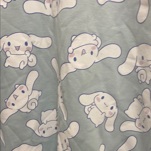 Cinnamon roll Playful Graphic Sweatshirt in Light Blue size large - Picture 3 of 8